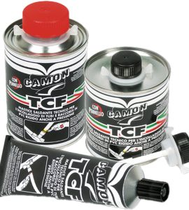 ADESIVO SALDANTE RAPIDO PER PVC "TCF" Barattolo gr.500 + Pennello